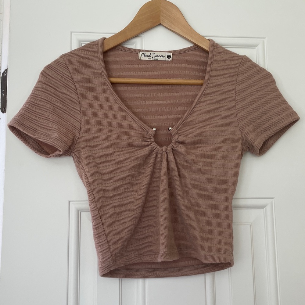 Cloud Dancer Ribbed Ring-Front Crop Top